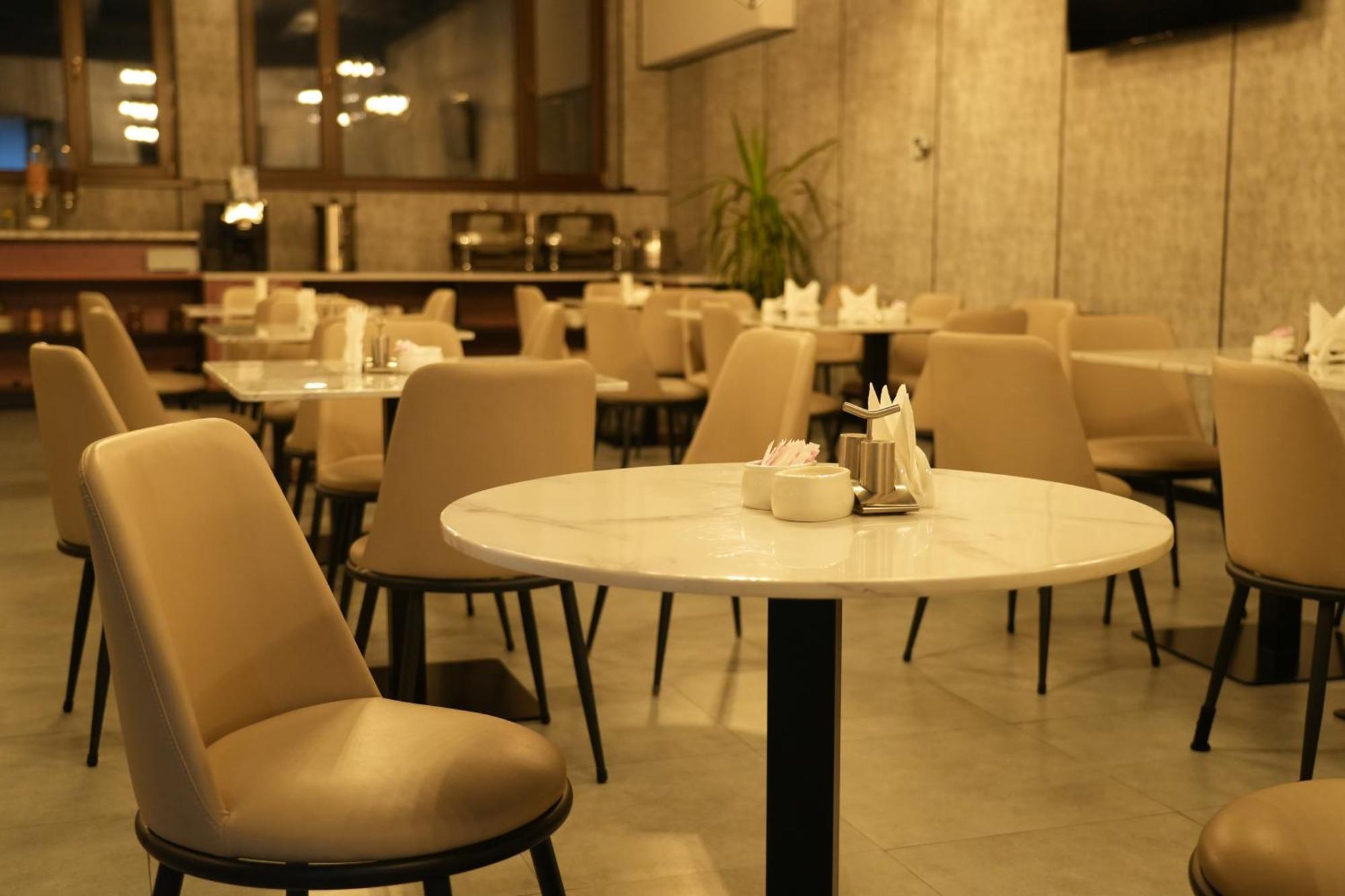 Silk Road Premium Hotel Tasjkent Eksteriør billede